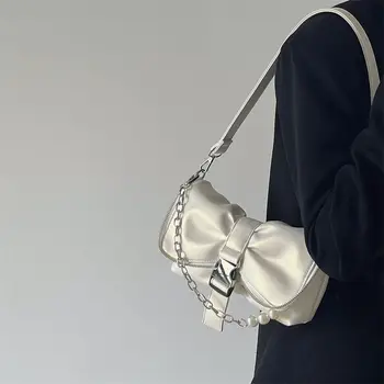 2022 Нова ретро мода, папийонка с веригата, чанта-тоут от изкуствена кожа в стил харадзюку, чанта за съхранение, пригородная чанта през рамо дамски чанти-тоут